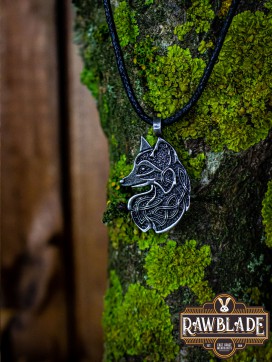 Cunning Fox Amulet - Steel